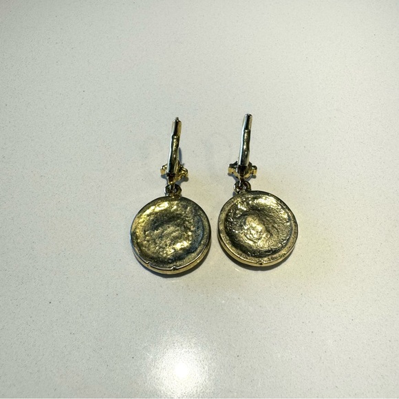 Round Faux Diamond Earrings / Gold & Black - Picture 3 of 3